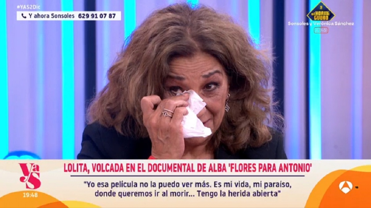 Lolita se rompe y clama por qué no verá más la película documental de su sobrina Alba Flores: "No puedo"