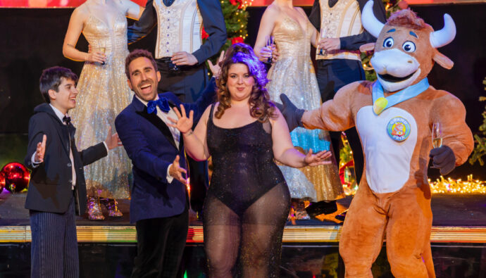 Aitor Albizua, Lalachus, Gonzalo Pinillos y la vaquilla del 'Grand Prix' en 'Telepasión 2025'