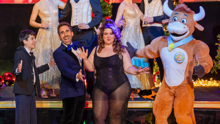 Aitor Albizua, Lalachus, Gonzalo Pinillos y la vaquilla del 'Grand Prix' en 'Telepasión 2025'