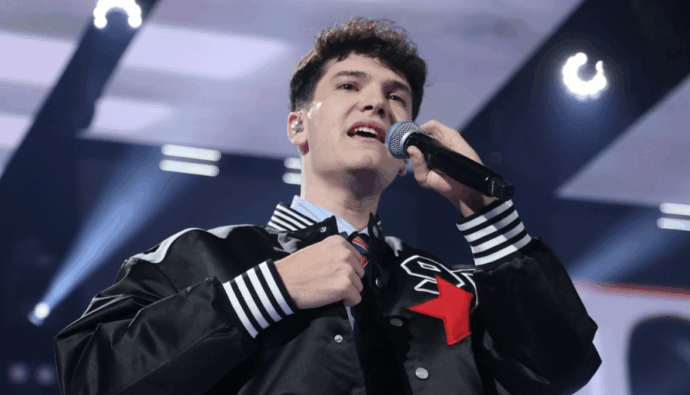 Hablamos con Crespo, tras ser expulsado de 'OT 2025', apunta al ganador y cuál es su relación real con Olivia