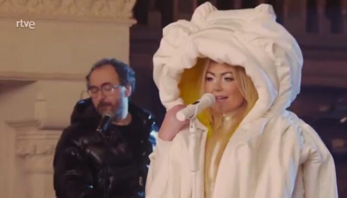 Todos comentan lo mismo sobre lo visto con Amaia Montero y La Oreja de Van Gogh en la Nochevieja de TVE