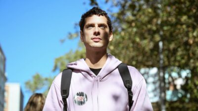 Eduardo Casanova en el documental de Atresmedia y Jordi Évole.