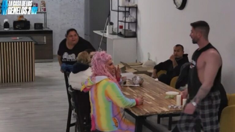 Labrador traspasa todos los límites con Cherilyn Divine en 'La casa de los gemelos 2'.