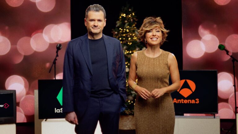 Iñaki López y Sonsoles Ónega, caras de la campaña navideña de Atresmedia.