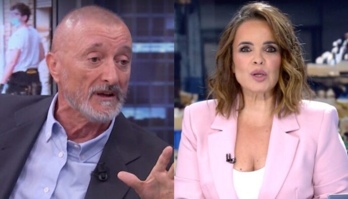 Arturo Pérez-Reverte y Carme Chaparro se enzarzan en redes sociales.