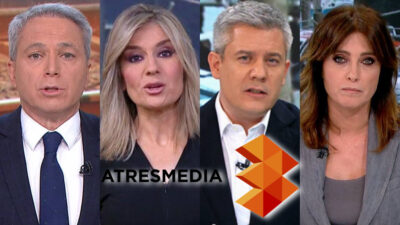 Vicente Vallés, Sandra Golpe, Rodrigo Blázquez, Helena Resano y el logo de Atresmedia