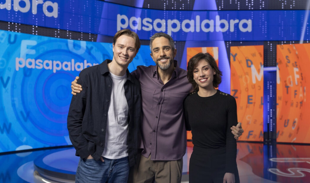 Manu Pascual, Roberto Leal y Rosa Rodríguez en 'Pasapalabra'