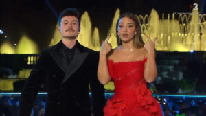 Miki Núñez y Laura Escanes, presentadores de las Campanadas en TV3