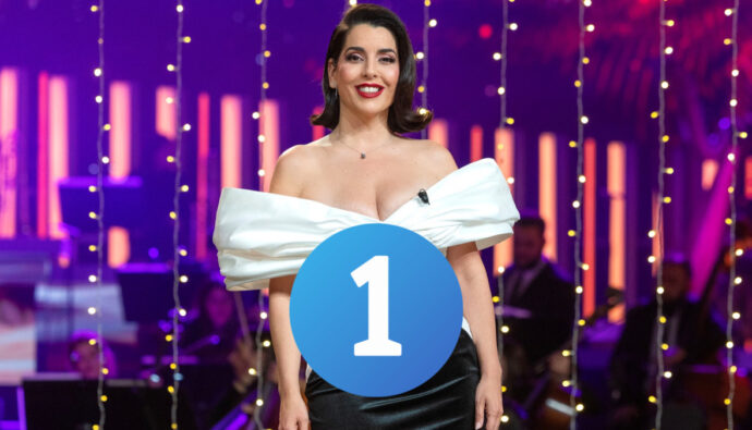 Ruth Lorenzo y el logo de La 1 de RTVE