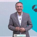 Roberto Brasero da el tiempo en 'Antena 3 Noticias'.