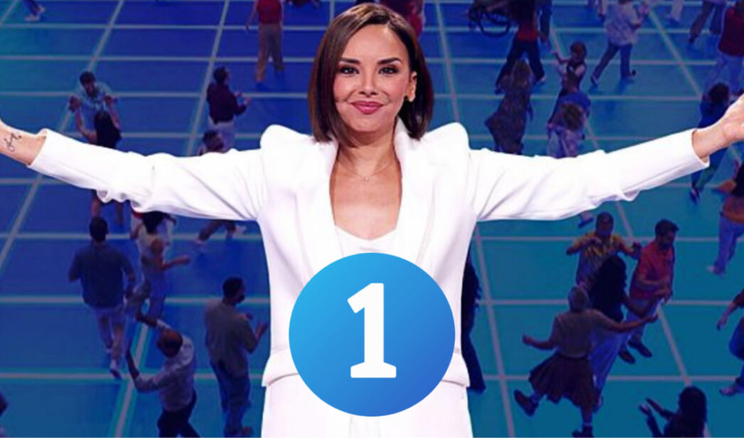 Chenoa en 'The Floor' y logo de La 1 de RTVE
