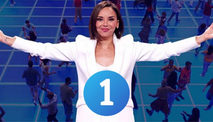 Chenoa en 'The Floor' y logo de La 1 de RTVE