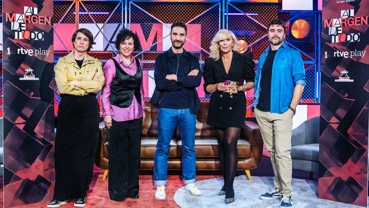 Dani Rovira junto a directivos de El Terrat y RTVE en la presentación de 'Al margen de todo'