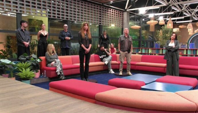 El Súper da un toque de atención a los concursantes de 'GH Dúo'.