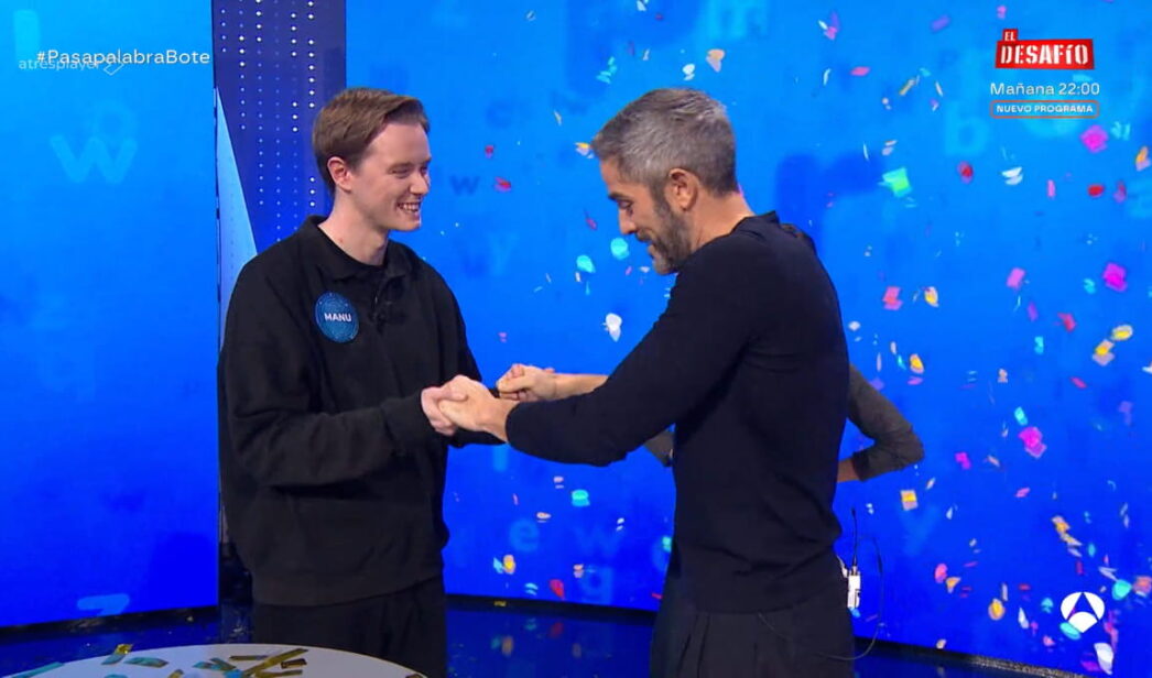 Manu Pascual y Roberto Leal en 'Pasapalabra'.