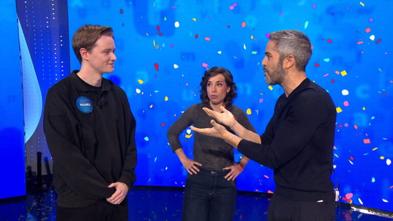 Manu Pascual, Rosa Rodríguez y Roberto Leal en 'Pasapalabra'.