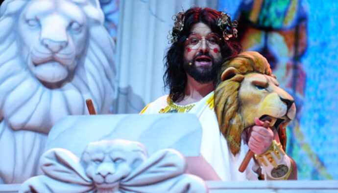 Manu Sánchez en el Pregón del carnaval de Cádiz.
