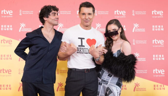 Javier Ambrossi, Jesús Vázquez e Inés Hernand, presentadores del Benidorm Fest 2026.