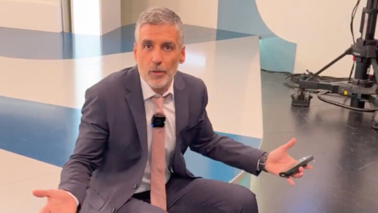 Albert Barniol en un vídeo detrás de cámaras