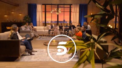 Imagen de 'Casados a primera vista' y el logo de Telecinco