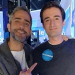 Alejandro Ruiz con Roberto Leal en 'Pasapalabra'.