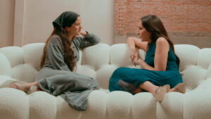 Rosalía y Ana Milán en 'Ex. La vida después'.