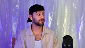 Agoney opina sobre la marcha de España de Eurovisión 2026.