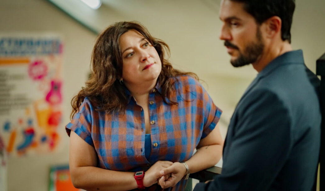 Mariona Terés y Alejo Sauras en el capítulo 4 de 'Barrio Esperanza'