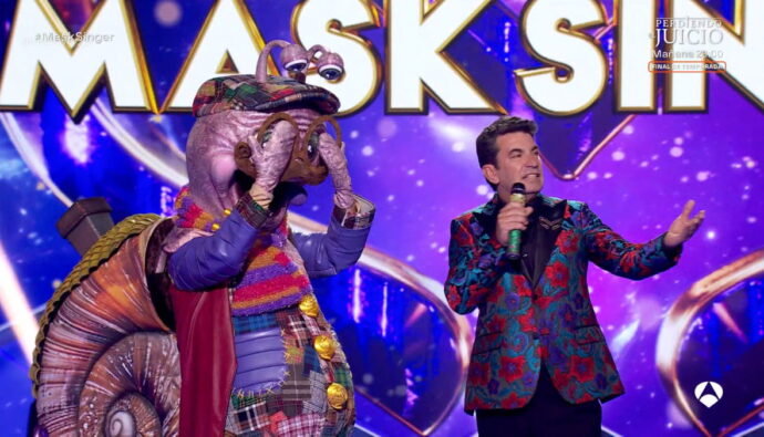 Arturo Valls y el Caracol en 'Mask singer'