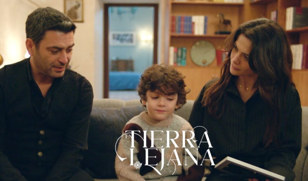 Cihan, Alya y Cihan Deniz en 'En tierra lejana'