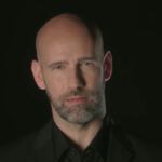 Gonzalo Miró en una promo de RTVE