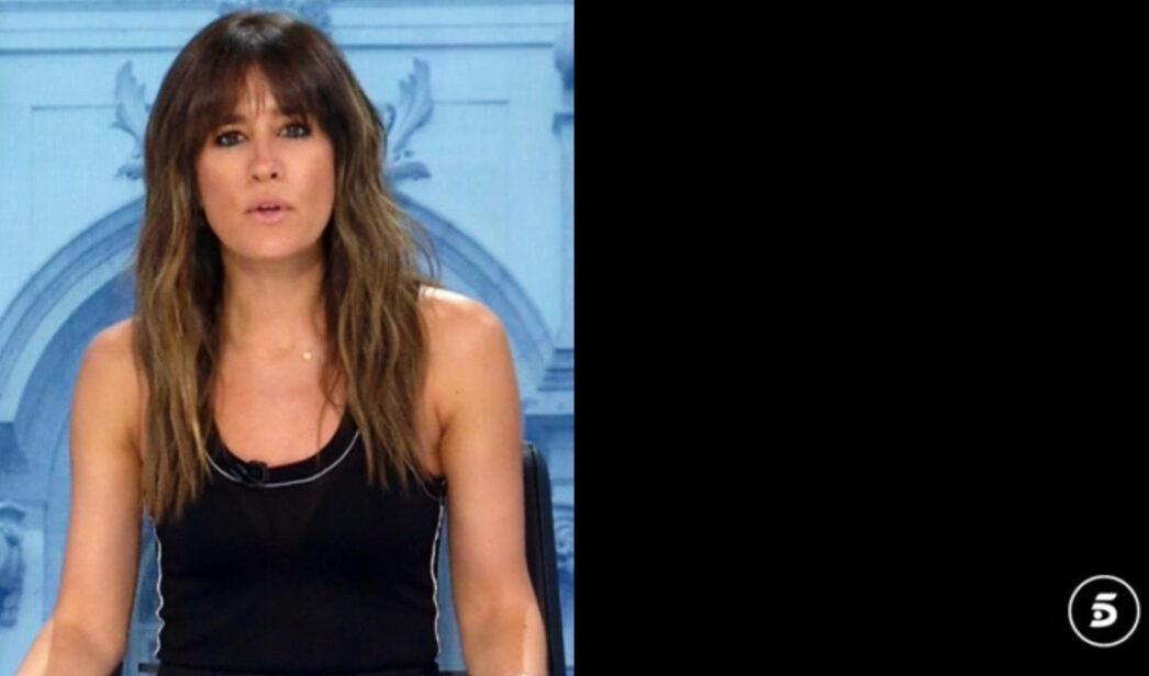 Isabel Jiménez en 'Informativos Telecinco' y la pantalla del canal en negro