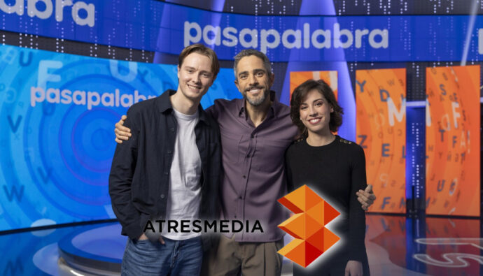Manu Pascual, Roberto Leal y Rosa Rodríguez en 'Pasapalabra'