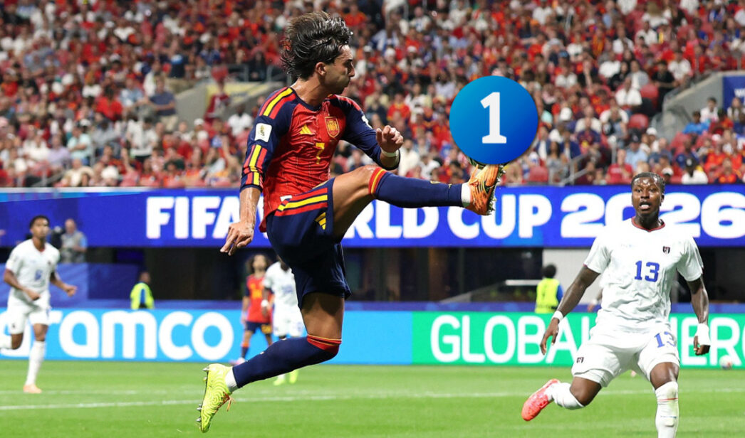 Imagen del partido España-Cabo Verde y logo de La 1 de RTVE