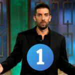 David Broncano en 'La revuelta' y el logo de La 1