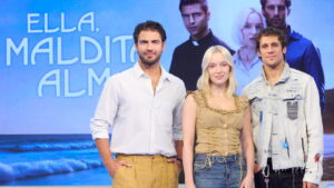 Maxi Iglesias, Karina Kolokolchykova y Martiño Rivas en la presentación de 'Ella, maldita alma'