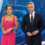 Ángeles Blanco y Carlos Franganillo en 'Informativos Telecinco'