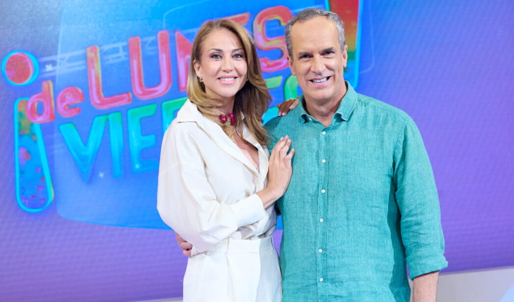 Beatriz Archidona y Santi Acosta presentan 'De lunes a viernes'