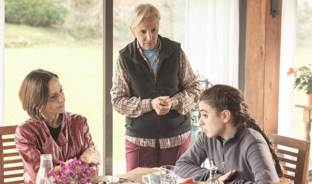 María Cerezuela, Natalia Millán y Elena Irureta en 'Romi'