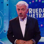 Carlos Sobera desde el plató de 'Rueda la Letra'