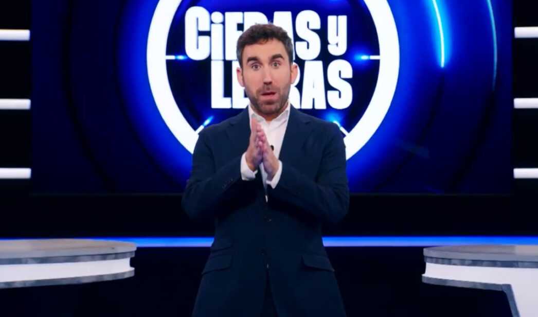 Aitor Albizua, presentador de 'Cifras y Letras'