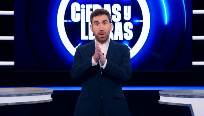 Aitor Albizua, presentador de 'Cifras y Letras'