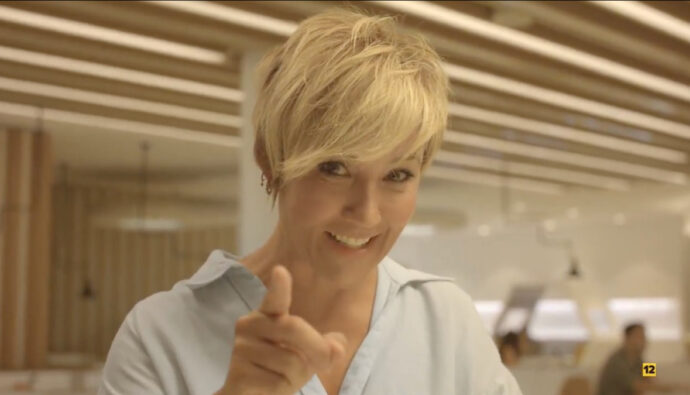 Cristina Pardo en una promo de 'La Mesa'