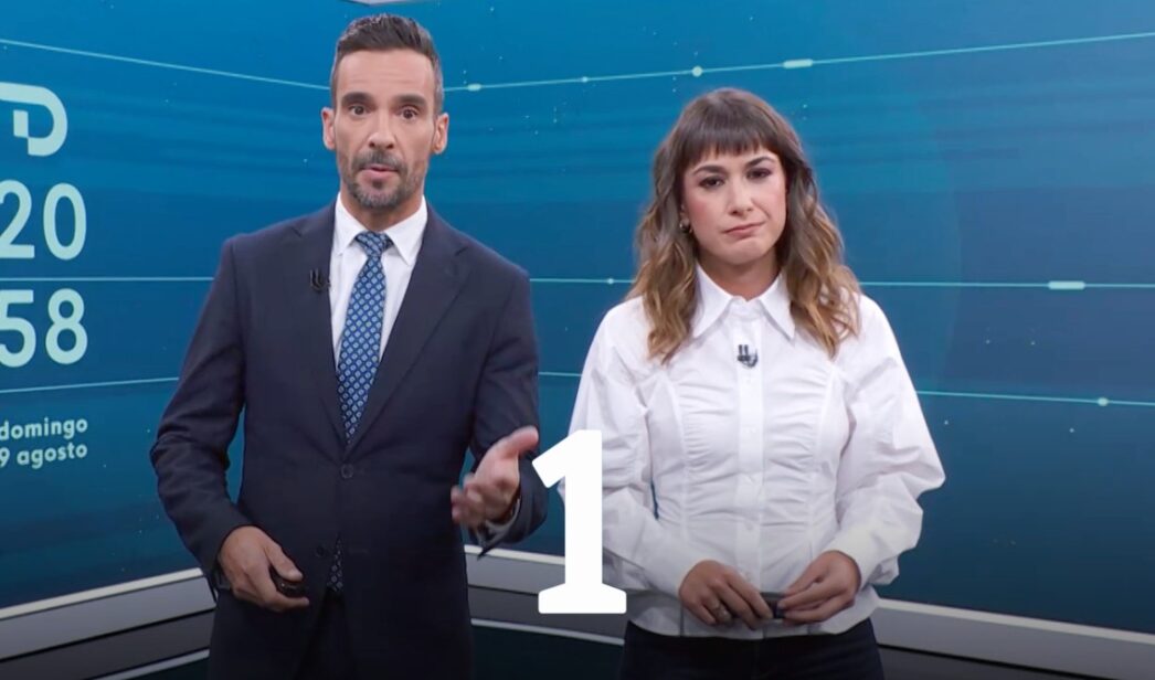 Lluis Guilera y Marina Ribel en el 'Telediario fin de semana'