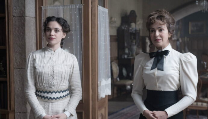 Verónica Sánchez y Martina Cariddi en 'Las hijas de la criada'