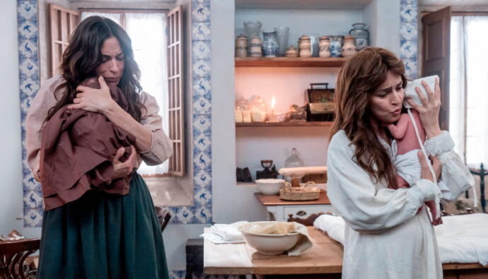 Carlota Baró y Verónica Sánchez en 'Las hijas de la criada'