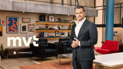 Iñaki López en el nuevo plató de 'Más vale tarde'